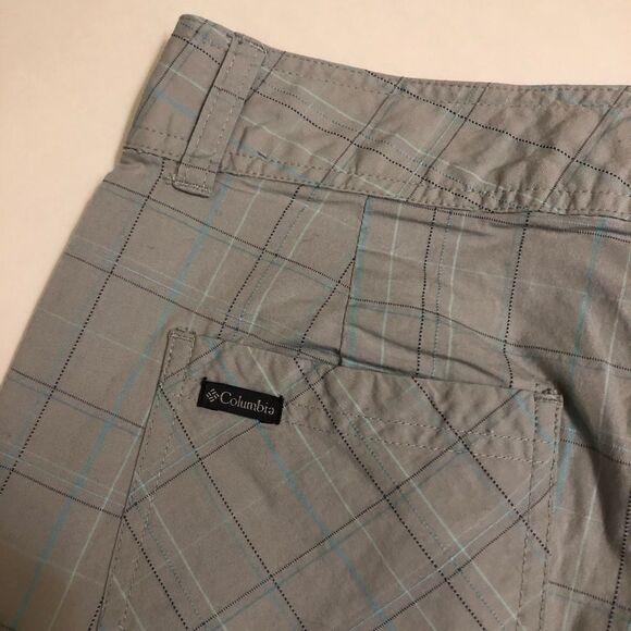 COLUMBIA Gray mid rise Plaid Long Bermuda hike shorts EUC - 2 - Picture 8 of 13